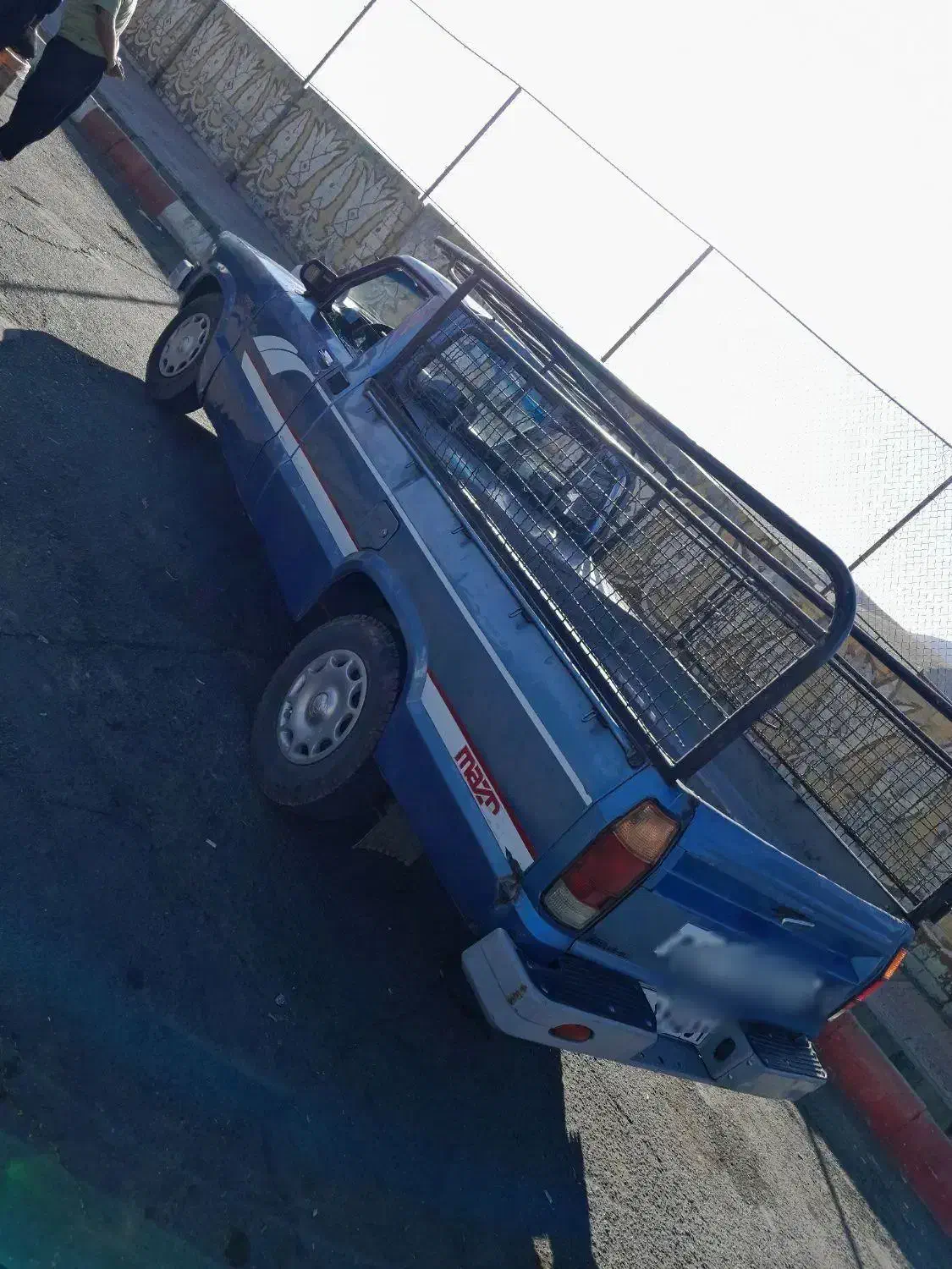 مزدا 2000بی رنگ بی ضربه|خودرو سواری و وانت|سنندج, |دیوار