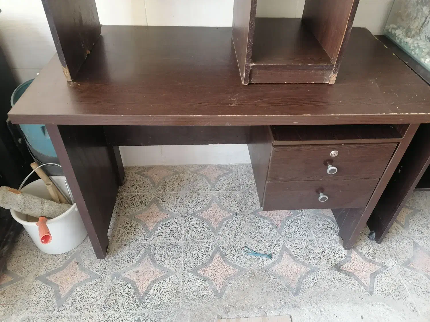 صندلی میزکامپیوتر گل میز|میز تحریر و کامپیوتر|شیراز, کوشک میدان|دیوار