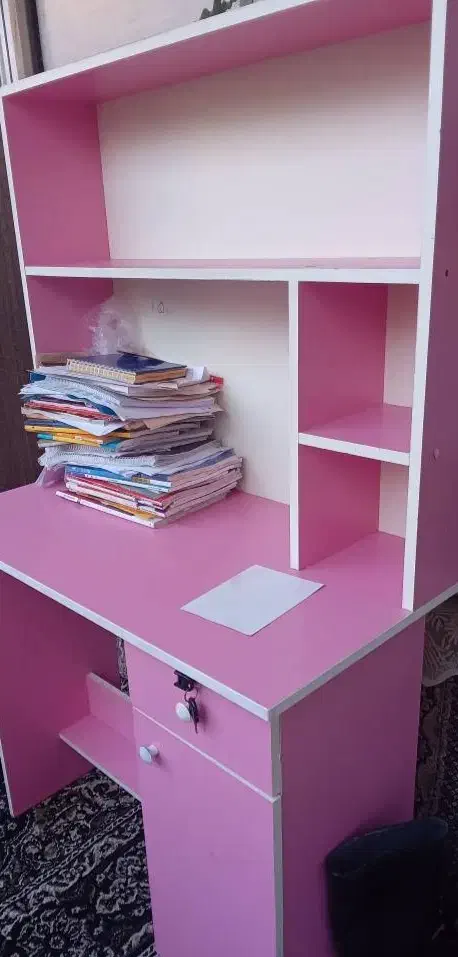 میز تحریر|میز تحریر و کامپیوتر|رشت, پل تالشان|دیوار