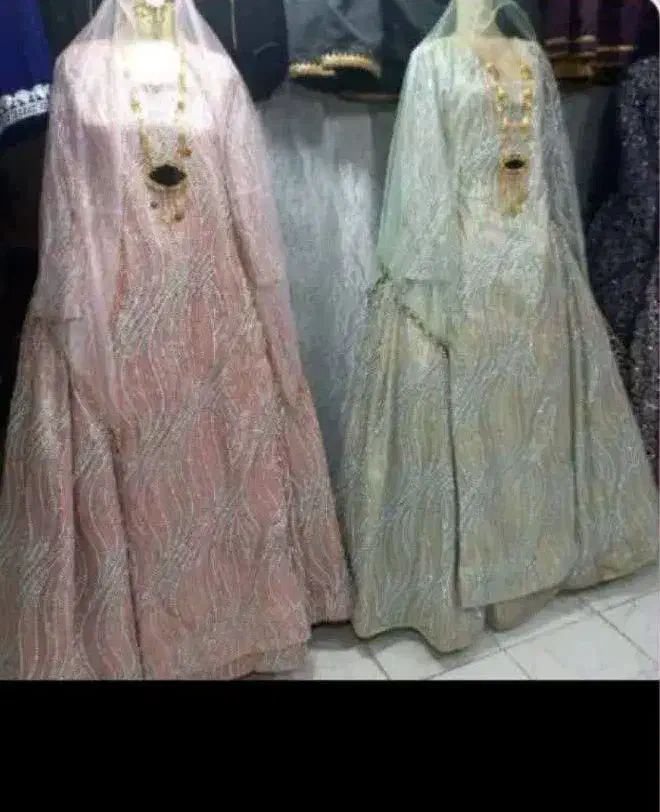 لباس محلی|لباس|اصفهان, بهارستان|دیوار