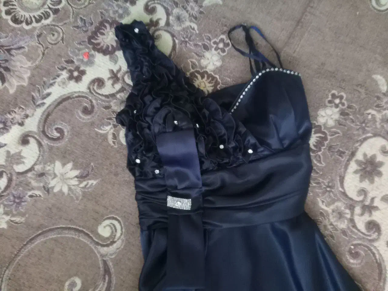 لباس مجلسی  و مانتو|لباس|تهران, تهرانسر مرکزی|دیوار