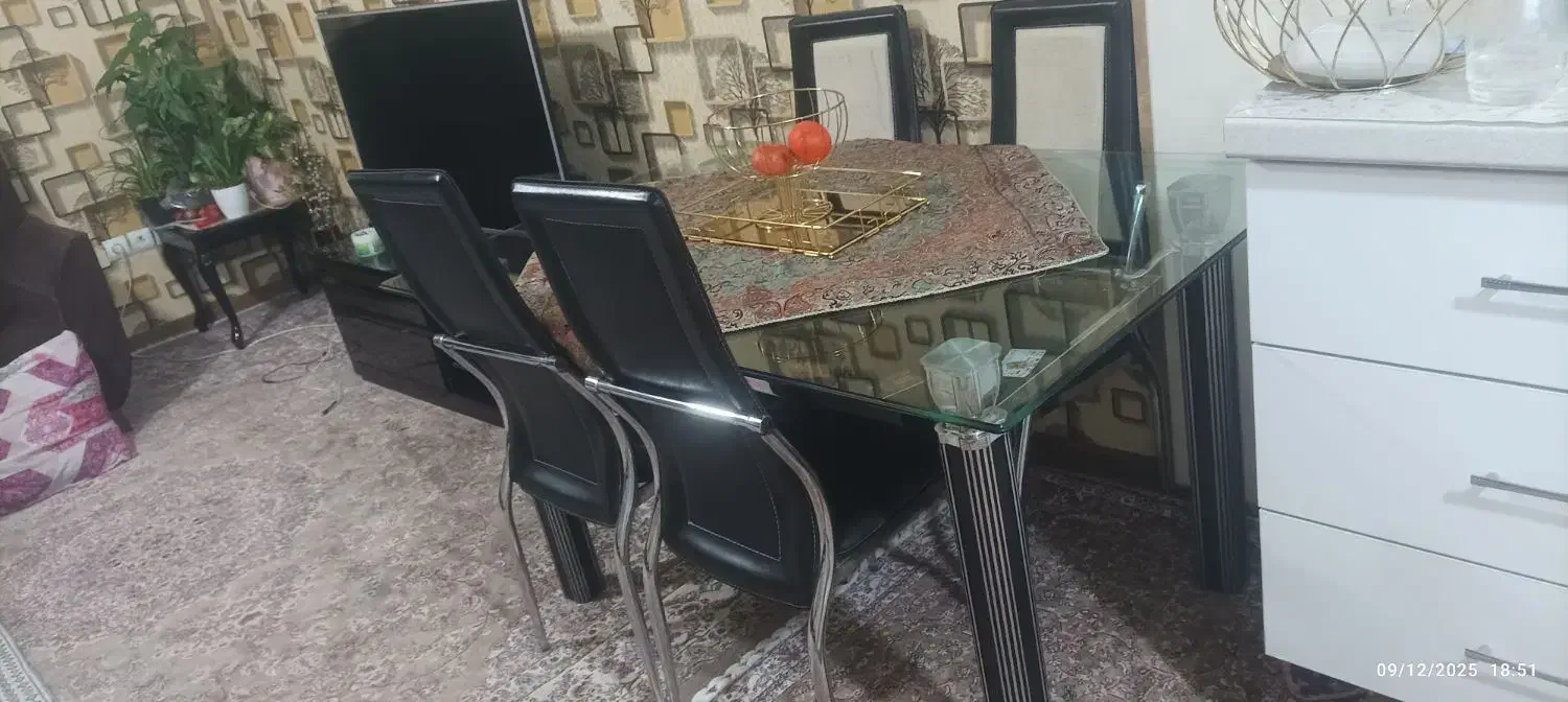 میز نهار خوری|میز و صندلی غذاخوری|فردیس, شهرک شهید حسینی|دیوار