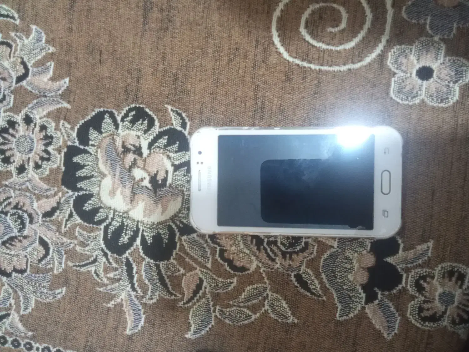 گوشی مدل j1|موبایل|قیامدشت - خاورشهر, |دیوار