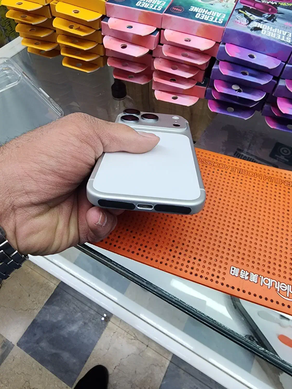 ایفون ۱۷ پرو|موبایل|گلپایگان, |دیوار