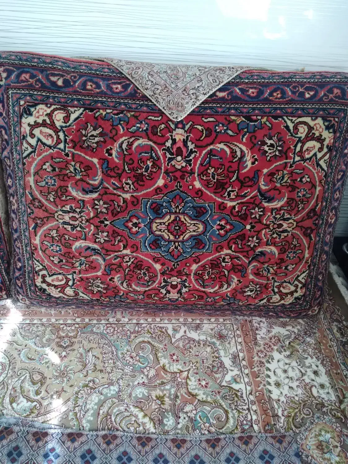 پشتی دستباف|پشتی|اراک, |دیوار