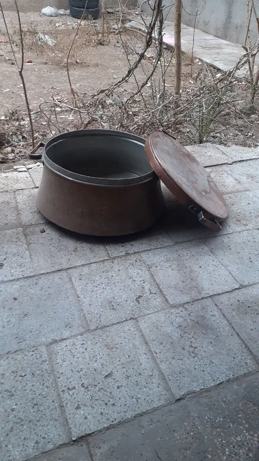 دیگ مسی آنتیک وقدیمی|کلکسیون اشیاء عتیقه|بیرجند, |دیوار