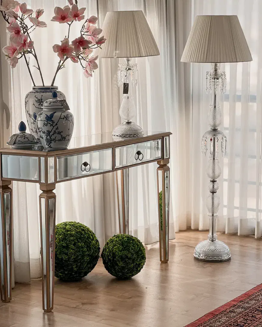 آباژور کنارسالنی و رومیزی طرح باکارا باکارات|چراغ خواب و آباژور|تهران, اکباتان|دیوار