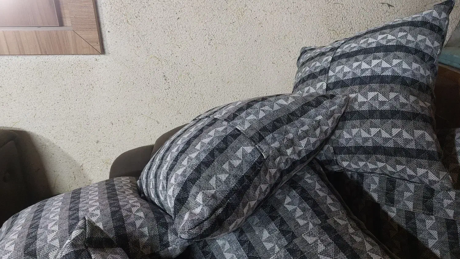 کوسن ۶ عدد نو|رختخواب، بالش، پتو|شاهرود, |دیوار