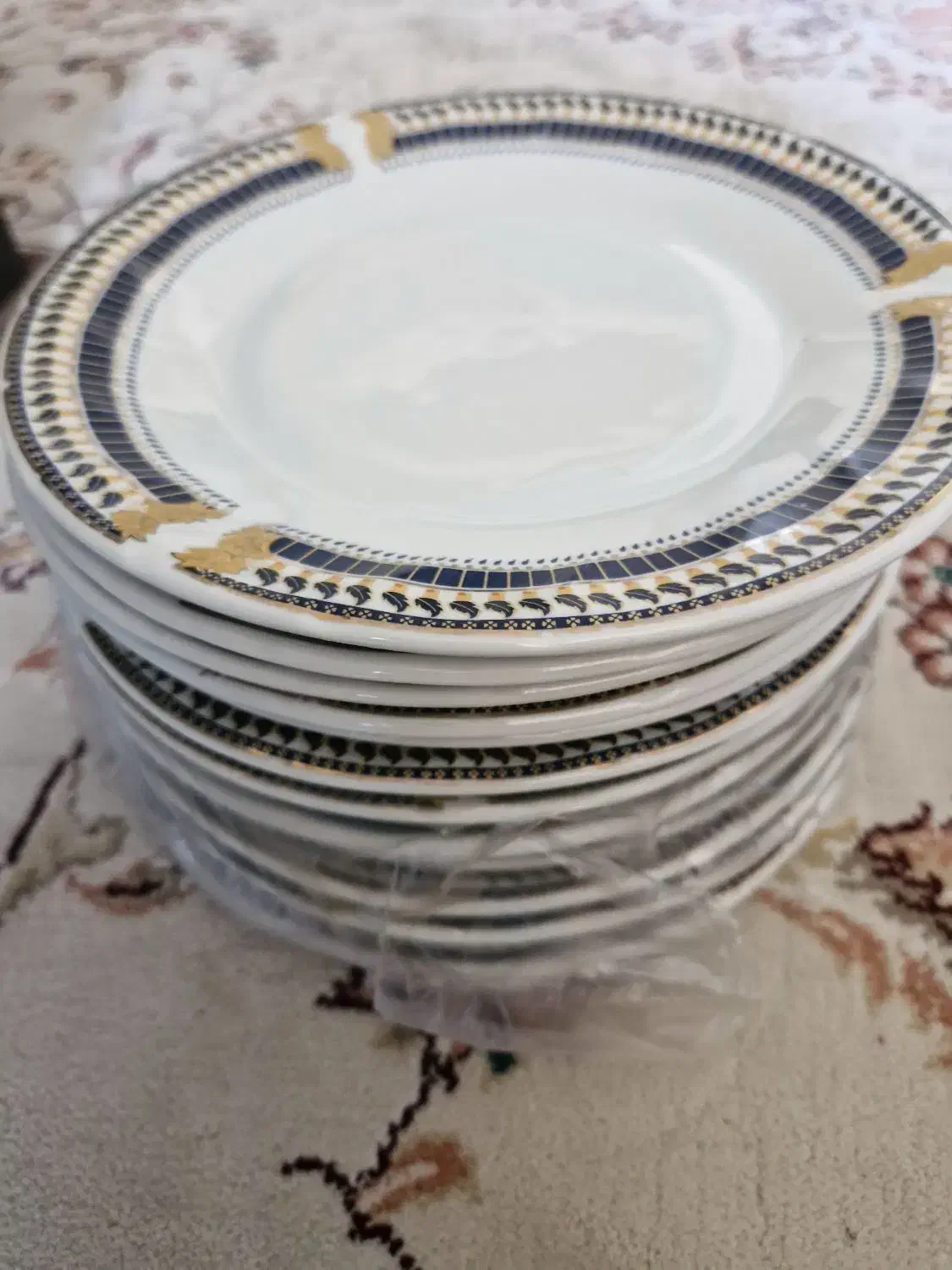 بشقاب چینی پلو خوری،  خورشتخوری، پیش دستی|ظروف سرو و پذیرایی|اندیشه, اندیشه فاز ۱|دیوار