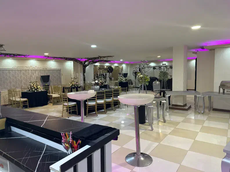 سالن تولد و جشن های شما|خدمات پذیرایی، مراسم|تهران, میرداماد|دیوار