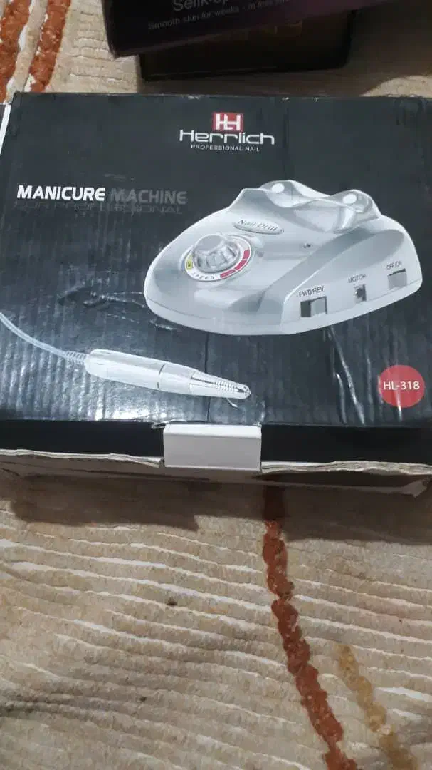 دستگاه کاشت ناخن|آرایشگاه و سالنهای زیبایی|فردیس, فردیس|دیوار