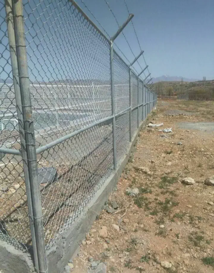 فروش فنس سیم خاردار  پایه  با نصاب مجرب|خدمات پیشه و مهارت|کرمانشاه, |دیوار