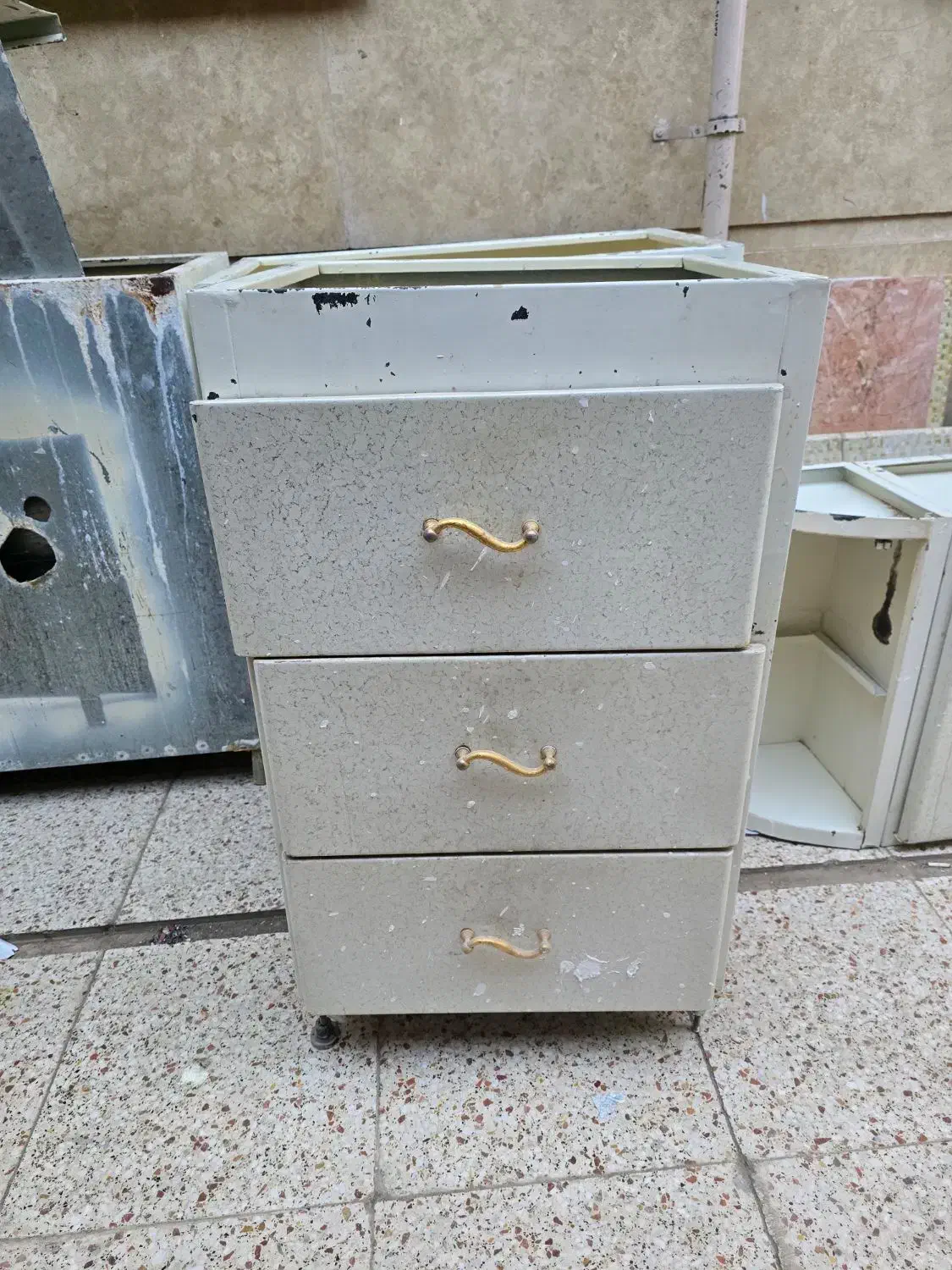 کابینت فلزی|مصالح و تجهیزات ساختمان|قم, الوندیه و گذر صادق|دیوار