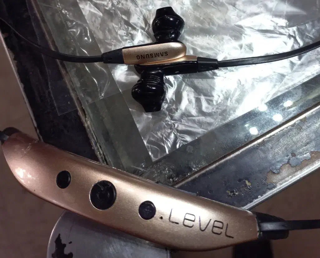 هد ست سامسونگ برند level|لوازم جانبی موبایل و تبلت|شیراز, وصال|دیوار