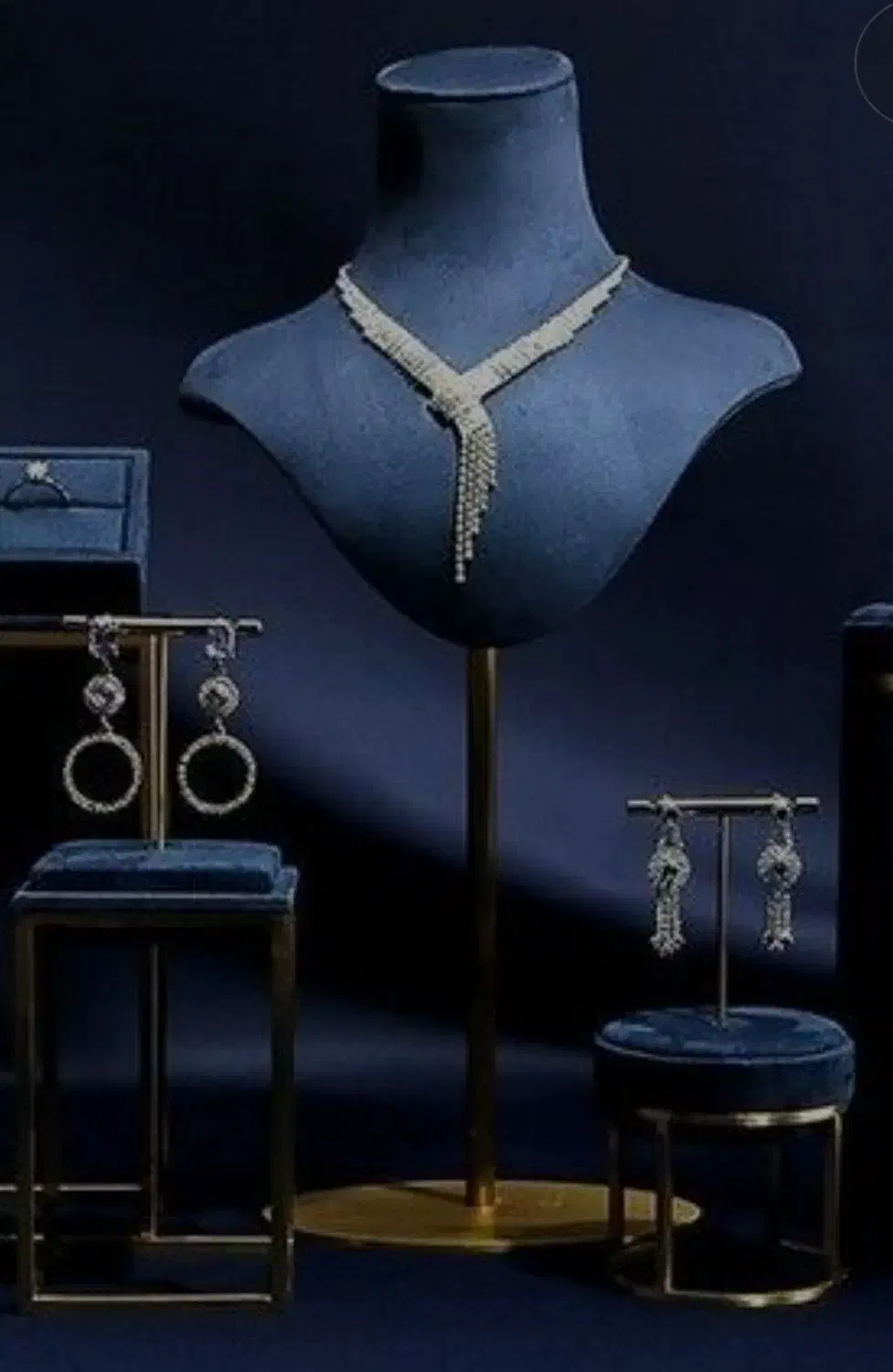 گوشواره طلا|اشیا|شوشتر, |دیوار