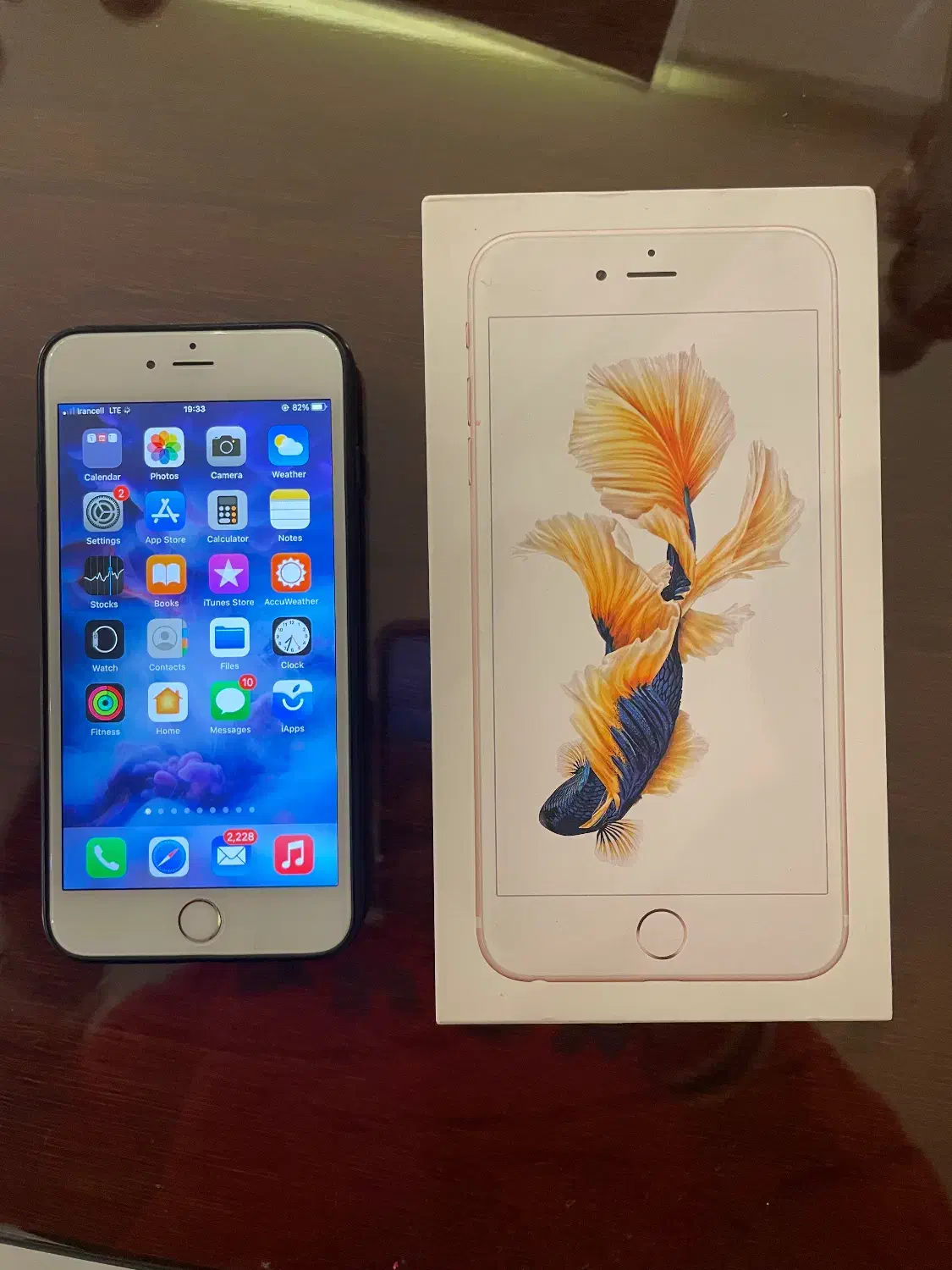 آیفون 6s plus استفاده شده|موبایل|اصفهان, باغ نگاره|دیوار