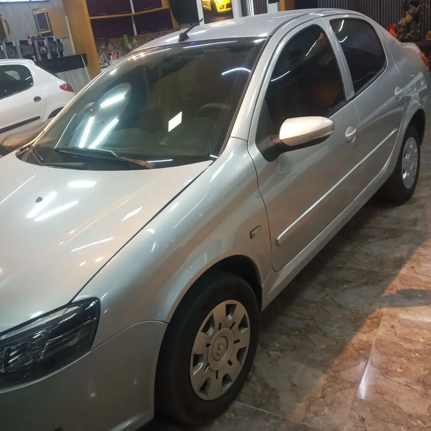 ماشین رانا پلاس 1400|خودرو سواری و وانت|شاهینشهر, خانه کارگر|دیوار