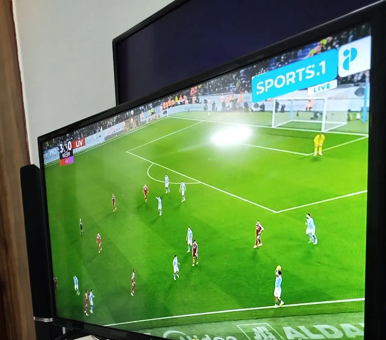 تلویزیون 32 بست|تلویزیون و پروژکتور|مشهد, ایثارگران|دیوار