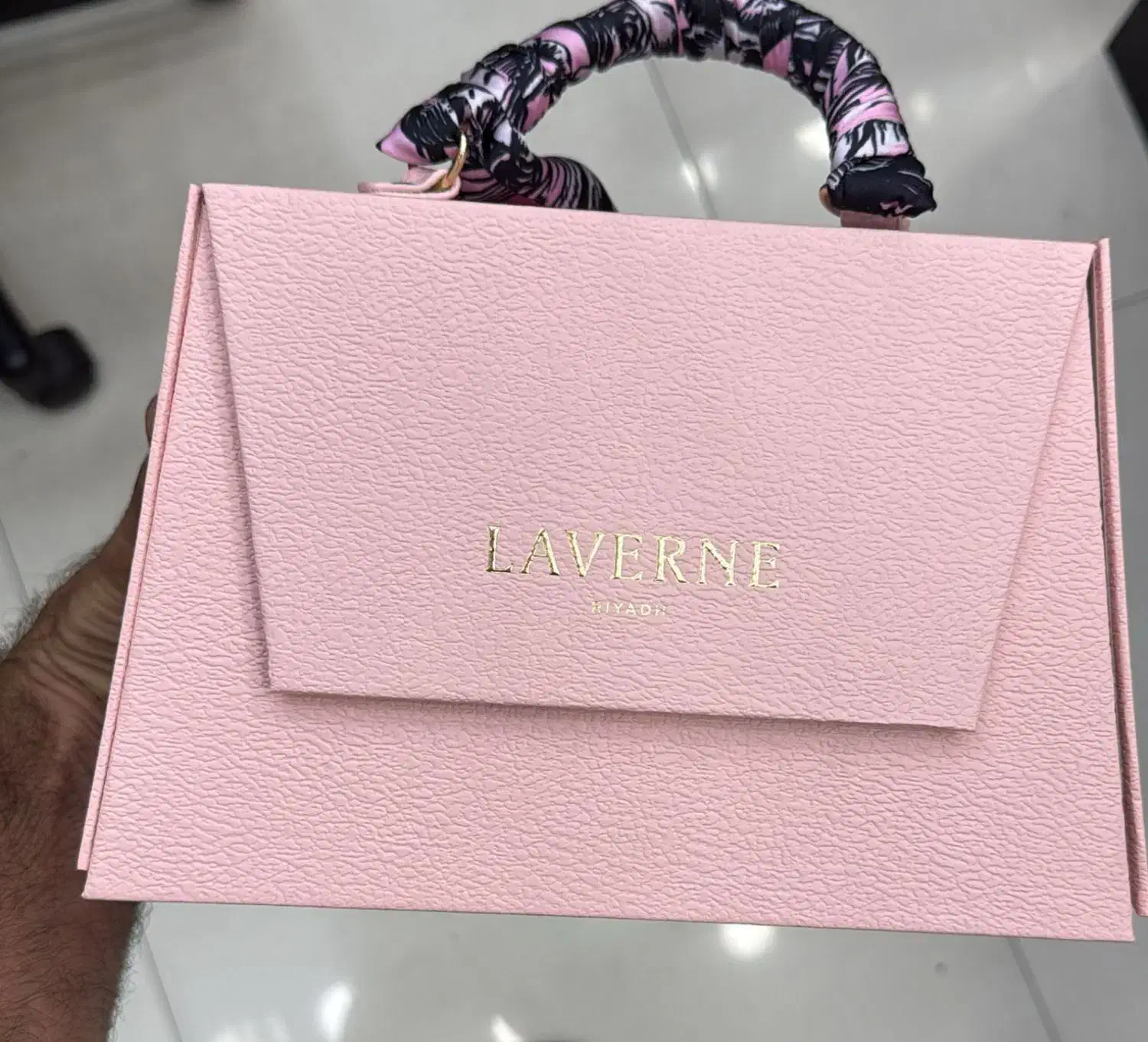 عطر،وادکلن|آرایشی، بهداشتی، درمانی|لار, |دیوار