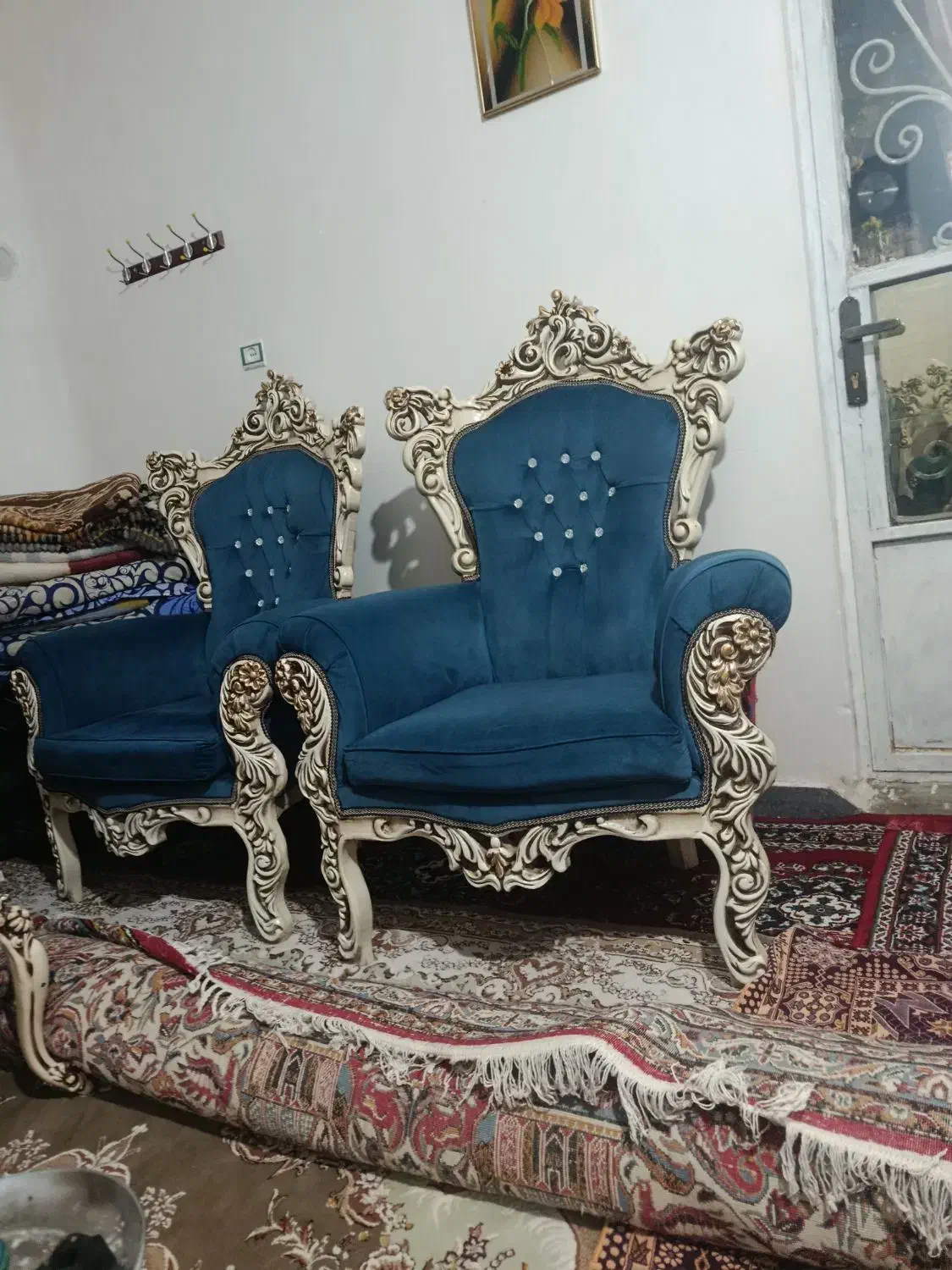 مبلمان ۹نفره سالم|مبلمان خانگی و میز عسلی|رزن, |دیوار