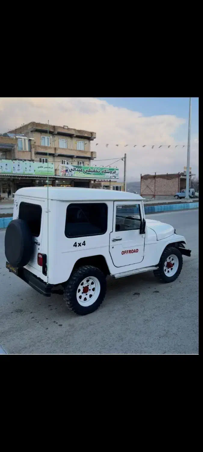 جیپ صحرا|خودرو کلاسیک|وزینه, |دیوار