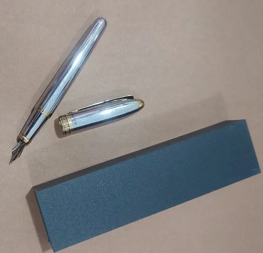 خودنویس|لوازم التحریر|کلاله, |دیوار