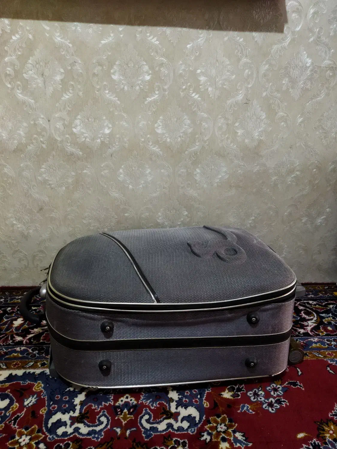 چمدان مسافرتی چرخدار بزرگ وجادار یکبار فقط استفاده|کیف، کفش، کمربند|ملایر, |دیوار