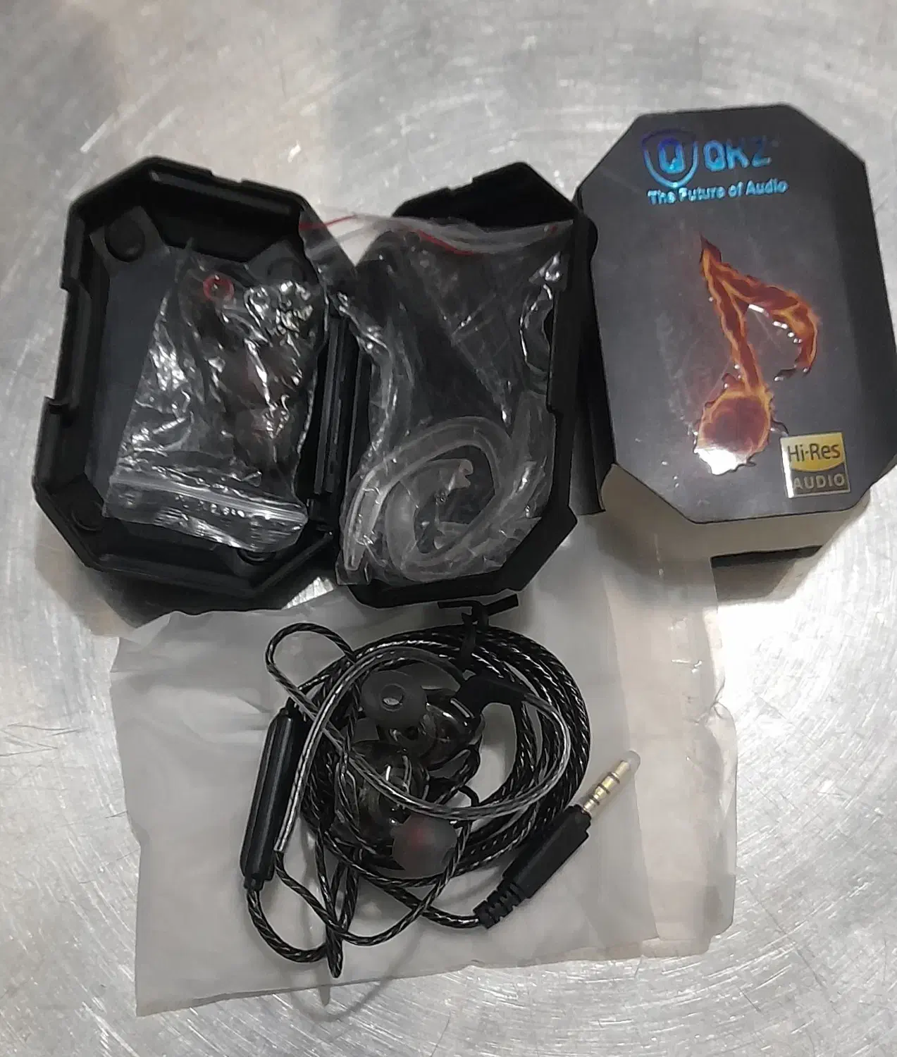 QKZ|پخش‌کننده همراه|نجف‌آباد, صالح آباد|دیوار