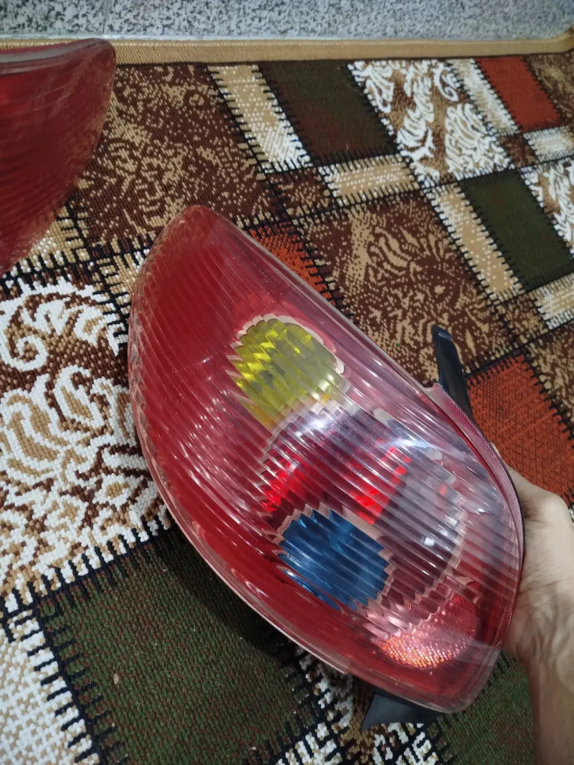 چراغ عقب ۲۰۶|قطعات یدکی و لوازم جانبی|لنگرود, |دیوار