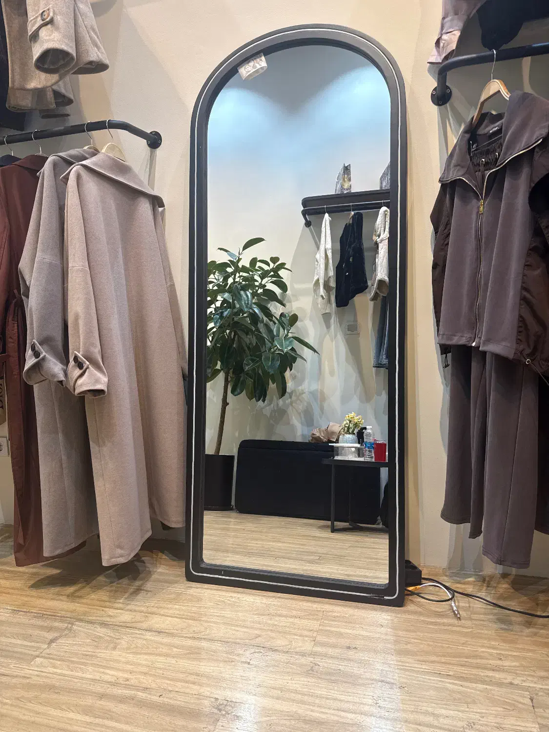 دکور بوتیک|فروشگاه و مغازه|تهران, صادقیه|دیوار