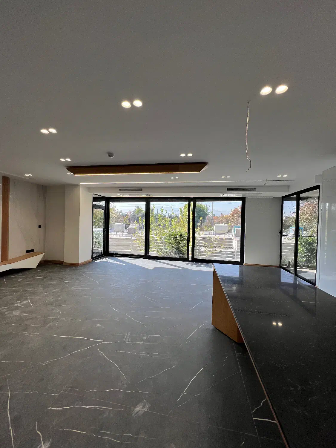 سه خوابه/۲۴۰متری/صفر کلید اول/تراس چیدمانی/دانشگاه|اجارهٔ آپارتمان|شیراز, ارم|دیوار