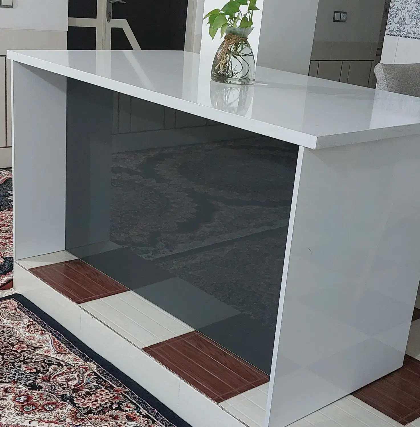 میز جزیره هایگلاس|میز و صندلی غذاخوری|مرودشت, فرهنگ|دیوار