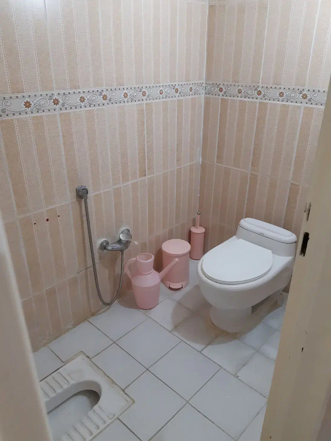 60متر خوش نقشه/آماده تخلیه/فول امکانات/دنج و آرام