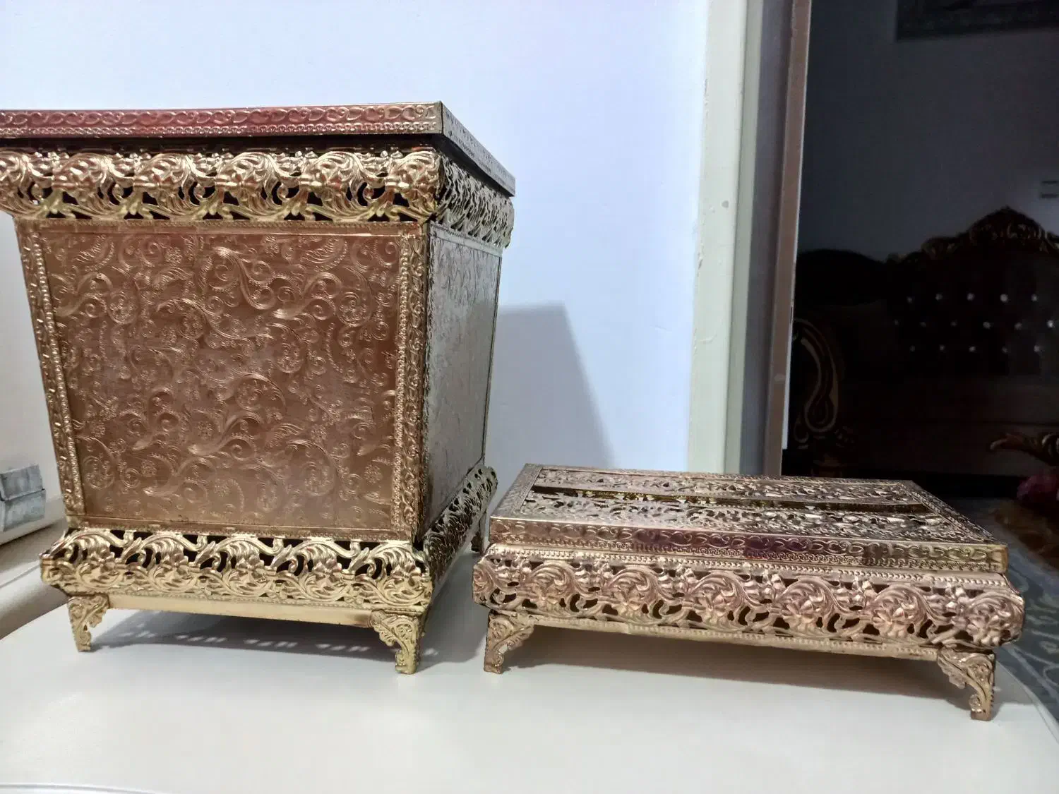 جا دستمال کاغذی و سطل طلایی سالم قیمت 420هزار|صنایع دستی و سایر لوازم تزئینی|بهارستان, |دیوار