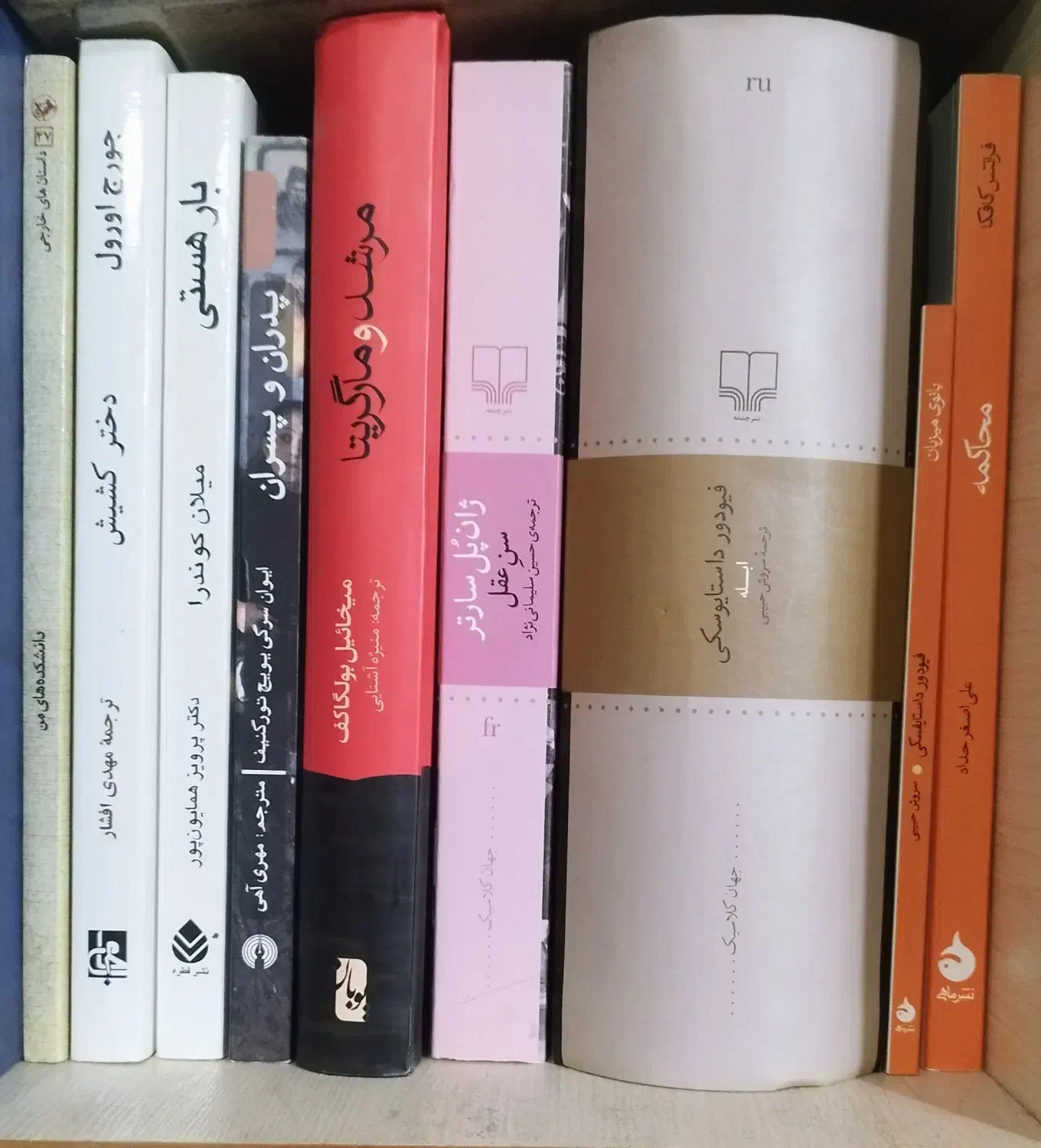 فروش کتاب (اکثرا رمان خارجی)|کتاب و مجله ادبی|رشت, پل تالشان|دیوار