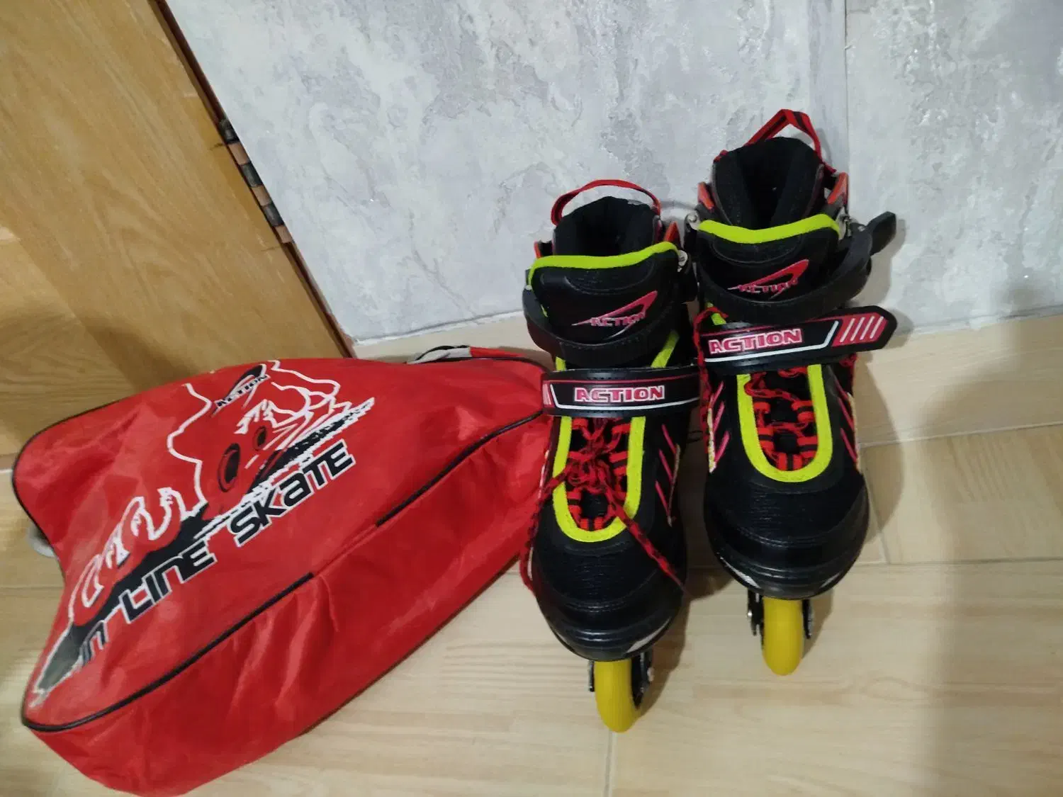 کفشاسکیتمارکاکشن|دوچرخه، اسکیت، اسکوتر|تفرش, |دیوار