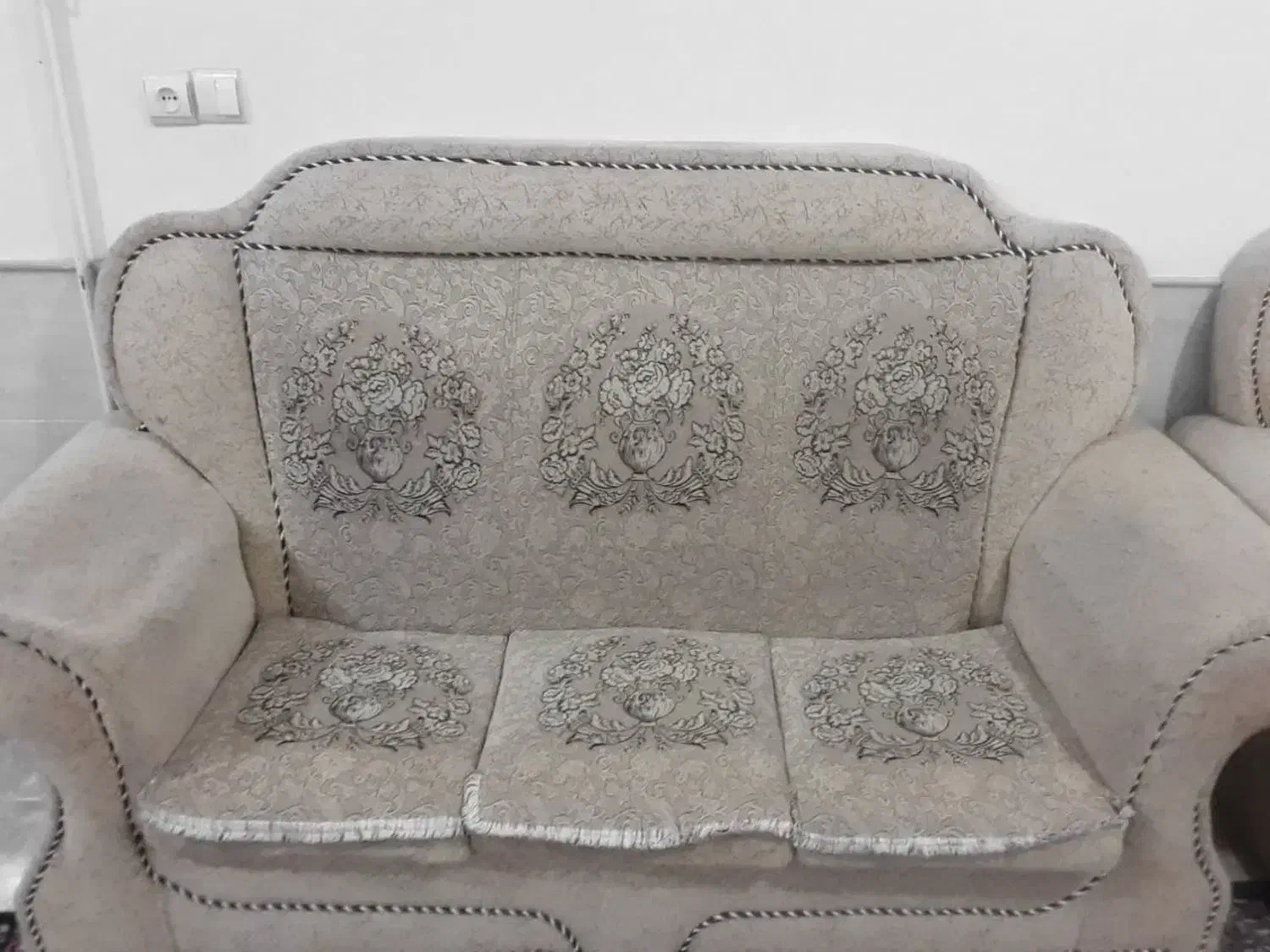 مبل راحتی دست دوم|مبلمان خانگی و میز عسلی|رفسنجان, |دیوار