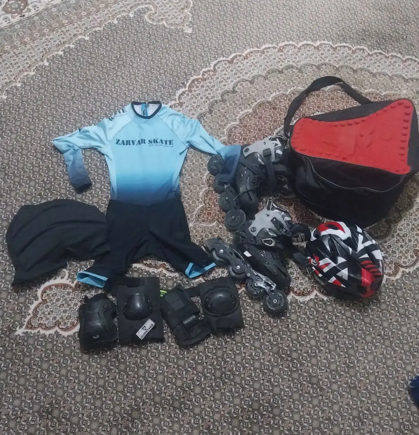 کفش اسکیت حرفه ایی|دوچرخه، اسکیت، اسکوتر|دهلران, |دیوار