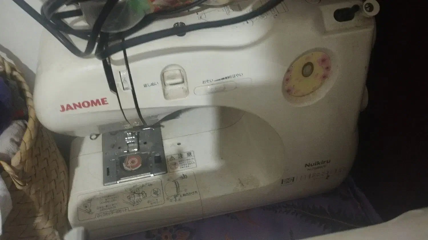 چرخ خیاطی|چرخ خیاطی و ریسندگی|هشتگرد, شهرک گلها|دیوار