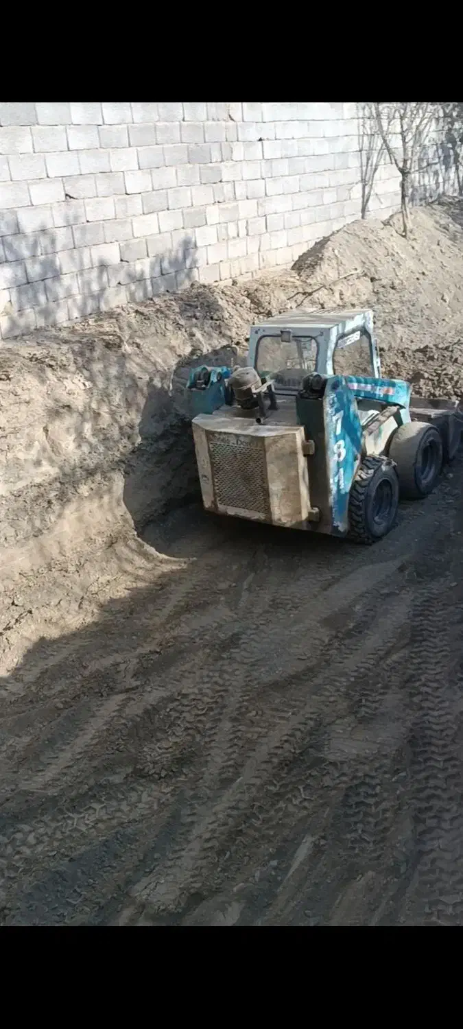 بابکت مینی لودر تخریب با خاور|خدمات حمل و نقل|مشهد, جاهد شهر|دیوار