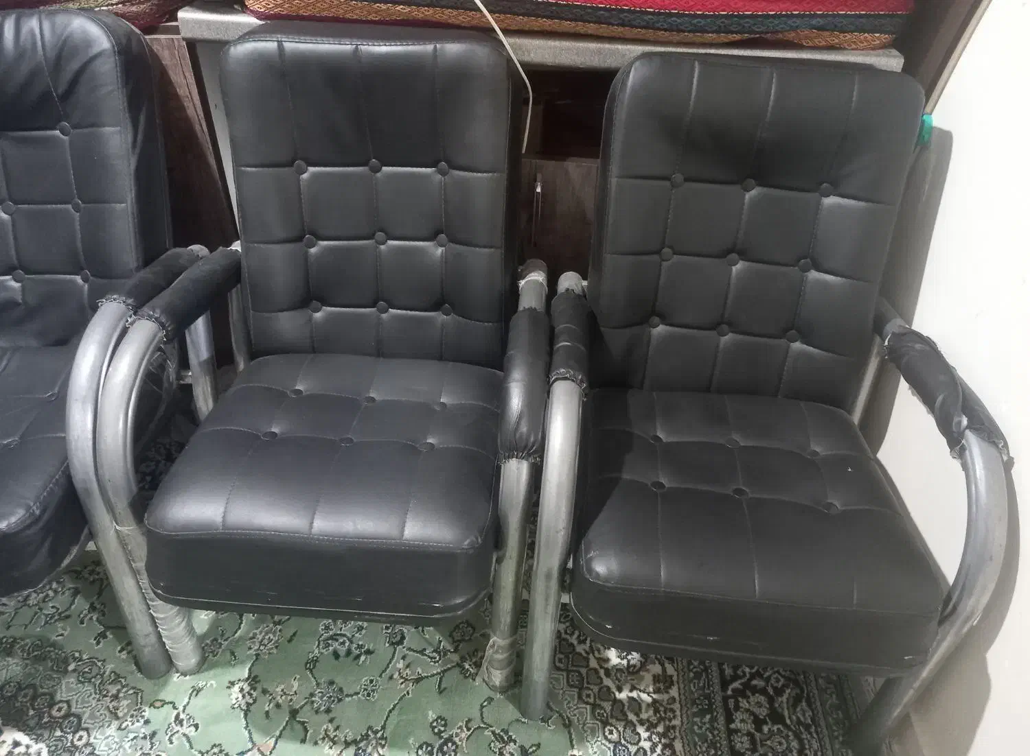 ۴ عدد صندلی اداری سالم|مبلمان اداری|شاهینشهر, شهرک گلدیس|دیوار