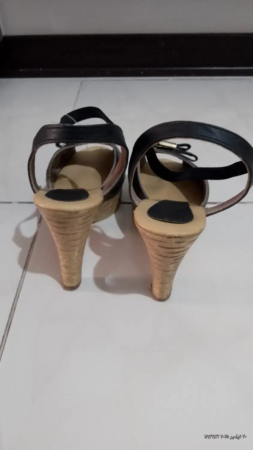 صندل چوبی زنانه|کیف، کفش، کمربند|پردیس, فاز ۳|دیوار