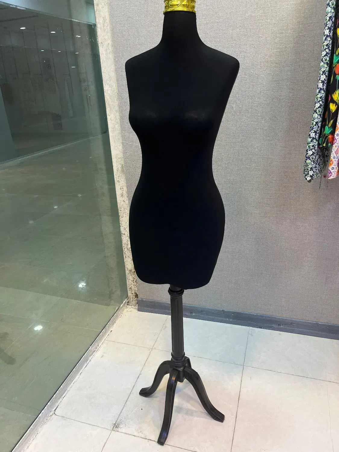 دوتا مانکن|فروشگاه و مغازه|قشم, |دیوار