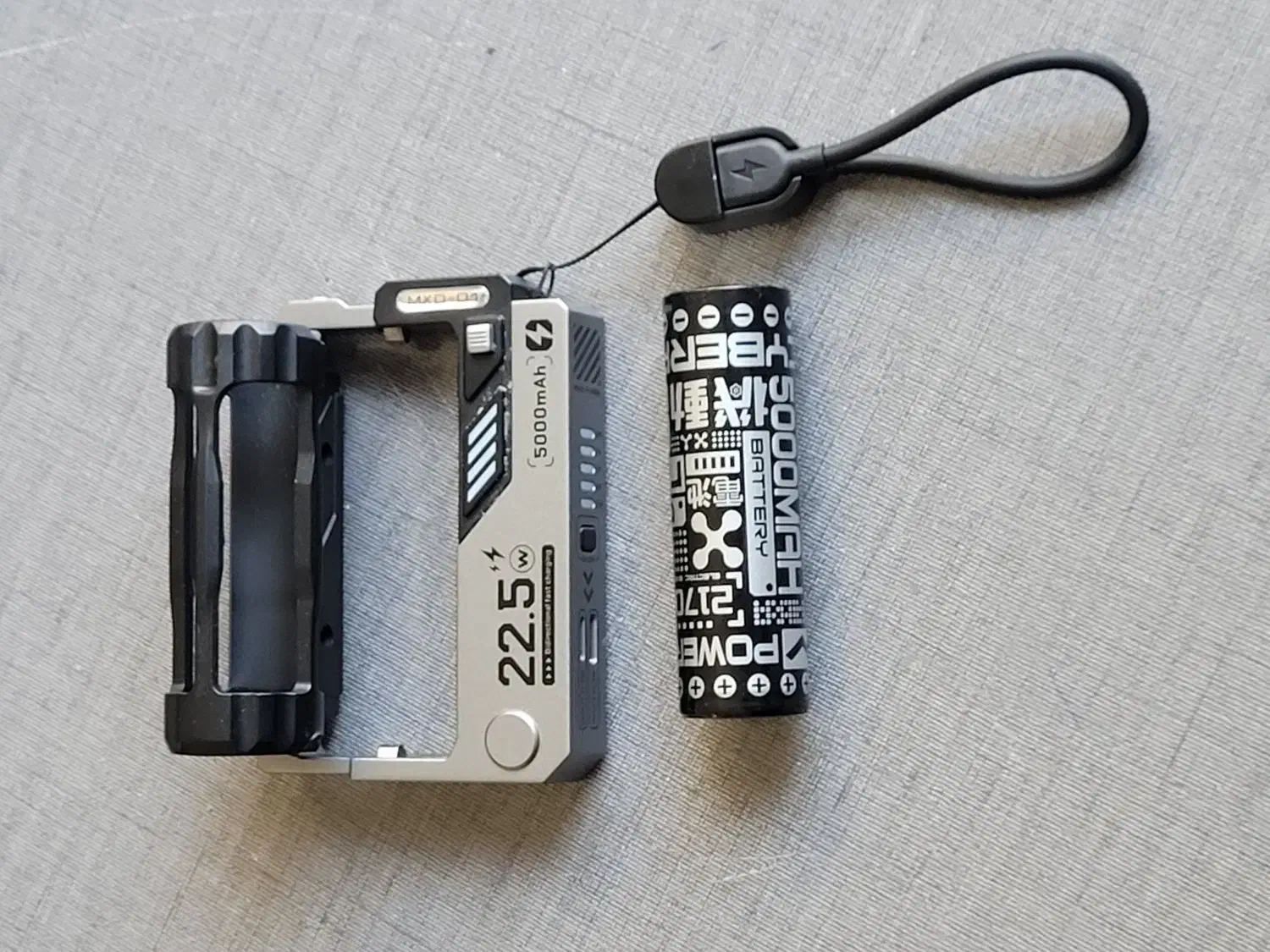 پاور بانک با باتری های ذخیره همراه قابل تعویض|لوازم جانبی موبایل و تبلت|مرند, |دیوار