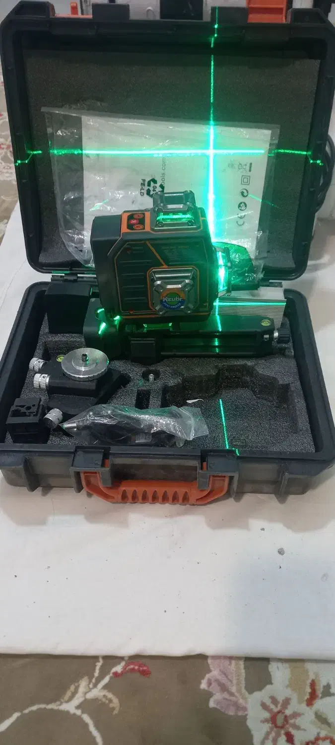 تراز لیزری و پمپ باد ۱۰لیتری|حراج|کلیبر, |دیوار