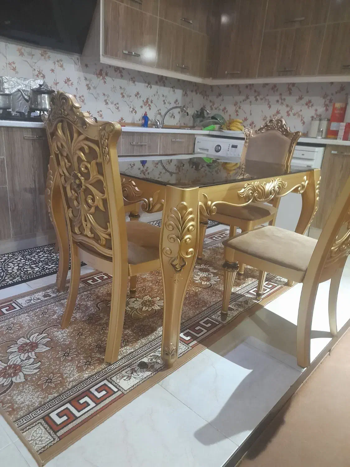 غذاخوری ۴نفره|میز و صندلی غذاخوری|ماکو, |دیوار