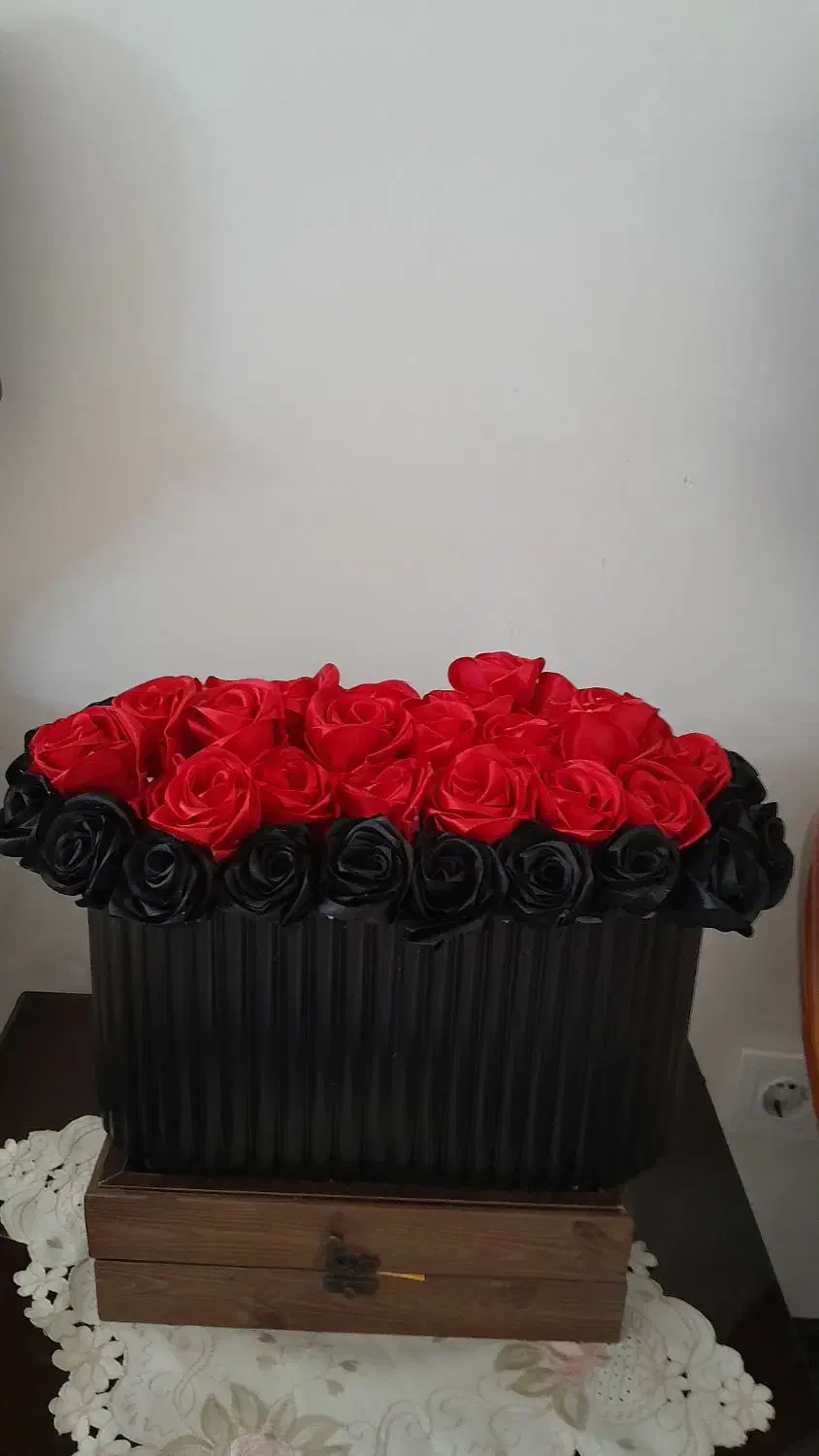 گل ماندگار|گل مصنوعی|اندیشه, شهرک مریم|دیوار