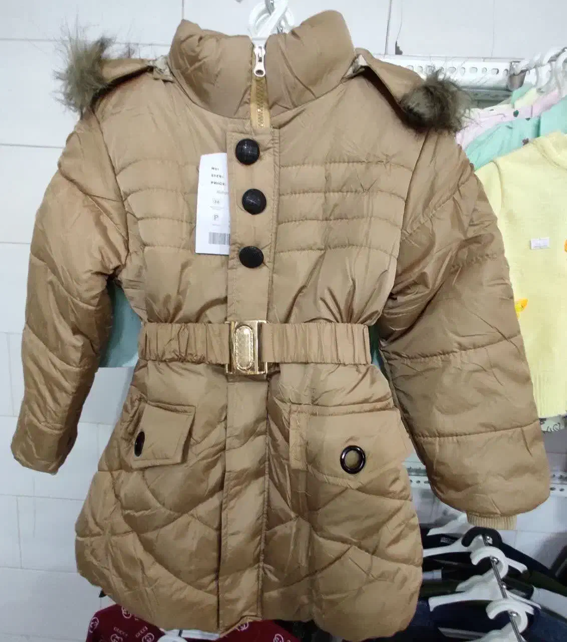 کاپشن دخترانه داخل خز|کفش و لباس بچه|میبد, |دیوار