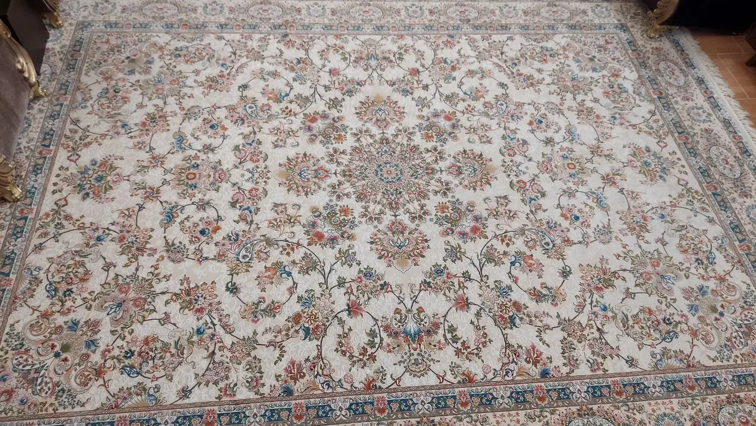 فرش ۱۲۰۰ شانه بهشتی|فرش|بروجرد, |دیوار