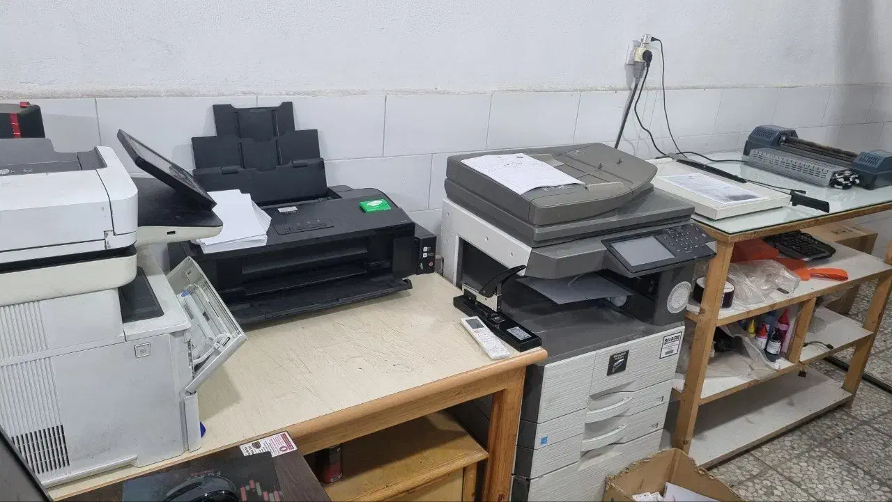 واگذاری کامل خدمات کامپیوتری با کلیه تجهیزات|اجارهٔ مغازه و غرفه|علیآباد کتول, |دیوار